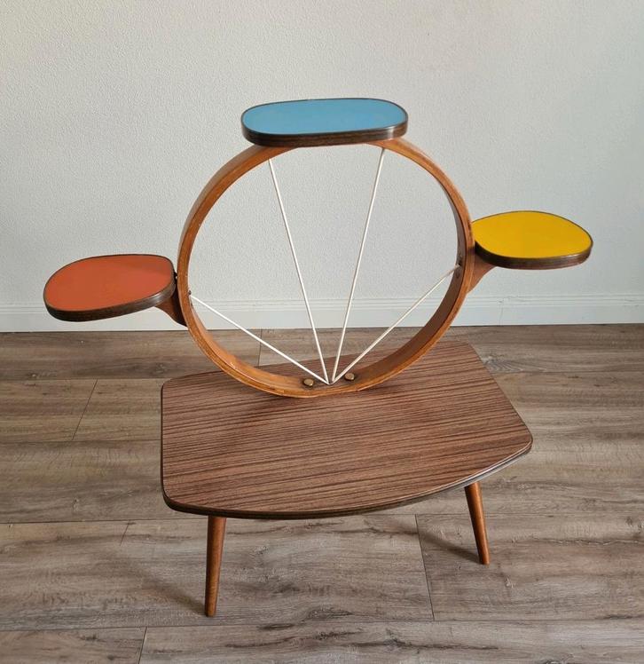 Vintage retro tafel plantentafel planten bijzettafel, Verzamelen, Retro, Huis en Inrichting, Ophalen of Verzenden