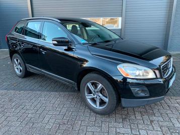VOLVO XC60 2.4D5 SUMMUM AUT NAVI LEDER BI-XENON TOPTOESTAND! beschikbaar voor biedingen