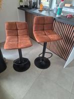 Set van 2 bruine barkrukken met rugleuning, Huis en Inrichting, Barkrukken, Ophalen, 60 tot 90 cm, Zo goed als nieuw, Metaal