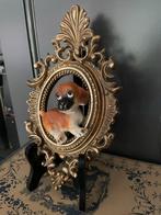 Boxer Pup Beeldje in Lijst met Standaard, Verzamelen, Beelden en Beeldjes, Ophalen of Verzenden