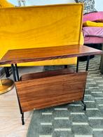 Lectuurtafel of bijzettafel of krantenbak, Ophalen, Zo goed als nieuw