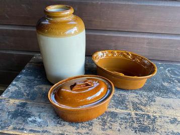 Brocante aardewerken ovenschalen en pot/vaas  beschikbaar voor biedingen