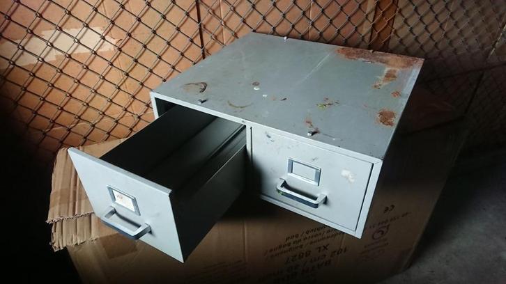 Metalen archieflades – ladeblok met 2 lades + 4 losse lades, Huis en Inrichting, Kasten | Ladekasten, Gebruikt, Minder dan 100 cm