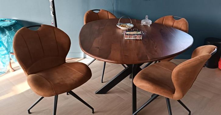 Zo goed als nieuwe eethoek en tv kast, Huis en Inrichting, Complete eetkamers, Zo goed als nieuw, Ophalen