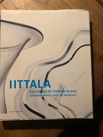 Boek Iitala 125 years of finnish glass design 