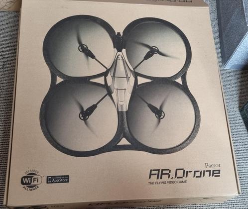 Parrot AR. Drone + onderdelen (werking onbekend), Hobby en Vrije tijd, Modelbouw | Radiografisch | Helikopters en Quadcopters