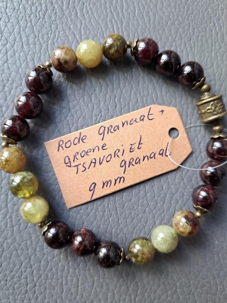 847 armband rode Granaat met groene Tsavoriet Granaat 9mm, Sieraden, Tassen en Uiterlijk, Armbanden, Nieuw, Elastiek, Overige kleuren