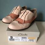 Zachtroze brogues van Clarks, mt 41.5, Gedragen, Overige typen, Ophalen of Verzenden, Roze