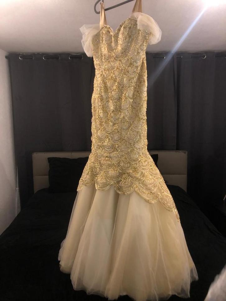 Gouden Pailletten Trouwjurk, Kleding | Dames, Trouwkleding en Trouwaccessoires, Zo goed als nieuw, Trouwjurk, Beige, Ophalen of Verzenden