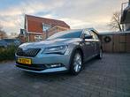 Skoda Superb Combi 1.5 TSI 150pk Business ACT 2018 Grijs, Auto's, Voorwielaandrijving, 1374 kg, Stof, 1498 cc