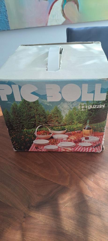 Guzzini Pic Boll kunststof 4 persoons picknickset, Antiek en Kunst, Kunst | Designobjecten, Ophalen of Verzenden