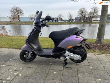 Piaggio Bromscooter Zip Nieuw beschikbaar voor biedingen