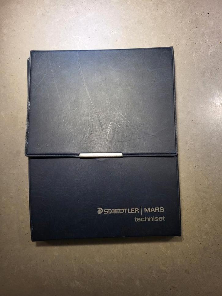 Staedtler Mars Techniset Tekenset, Hobby en Vrije tijd, Cursusmateriaal, Gebruikt, Kunst en Creatief, Meerdere media, Ophalen of Verzenden