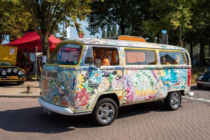 Volkswagen T2a 1968 "Flower Child", Auto's, Oldtimers, Particulier, Radio, Schuifdeur, Volkswagen, Benzine, Stationwagon, Handgeschakeld