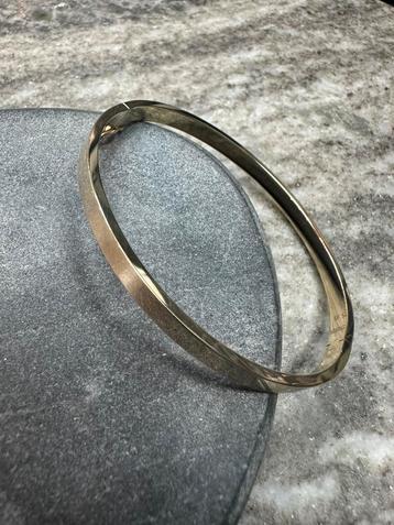 14k gouden rechthoekige slavenarmband  beschikbaar voor biedingen