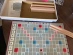 Scrabble + draaitafel, Drie of vier spelers, Ophalen of Verzenden, Gebruikt