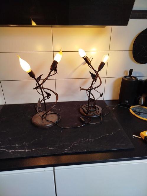 Twee leuke metalen tafellampen, Huis en Inrichting, Lampen | Tafellampen, Gebruikt, Minder dan 50 cm, Metaal, Ophalen