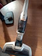 AEG 2 in 1 draadloze stofzuiger en kruimeldief, Witgoed en Apparatuur, Ophalen, Gebruikt, Stofzuiger, Minder dan 1200 watt