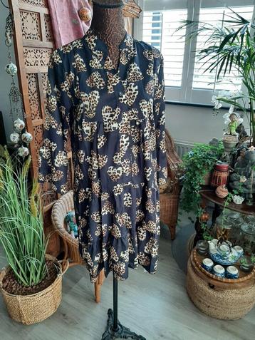 Superleuk jurkje/tuniekje met Leopard hartjes past M/L beschikbaar voor biedingen