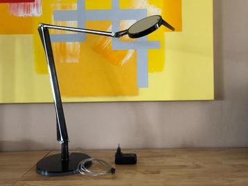 Kartell Aledin Tec bureaulamp LED grijs fumè beschikbaar voor biedingen