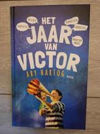 Leesboek: het jaar van Victor - Aby Hartog, Ophalen of Verzenden, Zo goed als nieuw, Aby Hartog