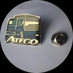 MERCEDES BENZ ATEGO pin, blauw, Verzamelen, Ophalen of Verzenden, Zo goed als nieuw, Transport, Speldje of Pin