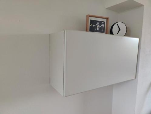 Gave retro glazen of drankkast met spiegel, Huis en Inrichting, Kasten | Wandmeubels, Gebruikt, Minder dan 100 cm, Minder dan 150 cm