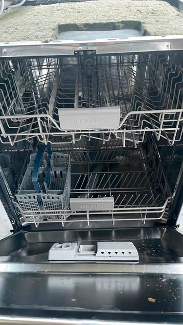 Gratis oud ijzer vaatwasser afwasmachine beschikbaar voor biedingen