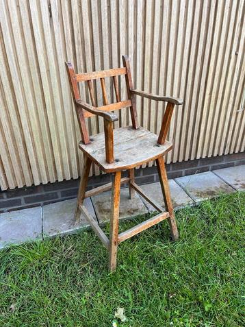 Vintage Houten Babystoel beschikbaar voor biedingen
