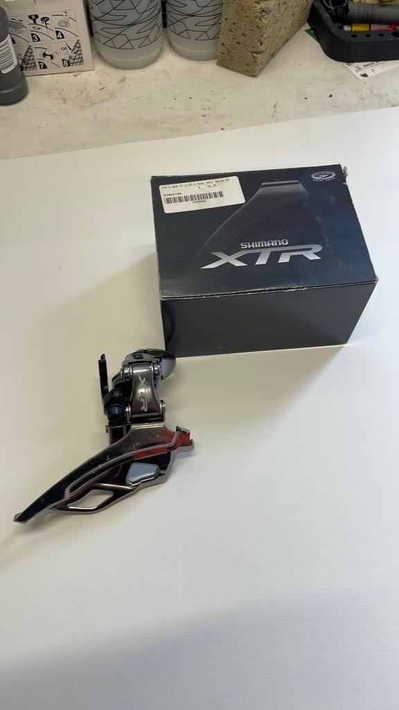 Shimano XTR voorderailleur met beugel, Ophalen of Verzenden, Nieuw