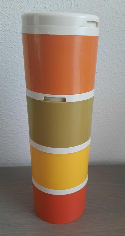 tupperware kruidentoren, Huis en Inrichting, Keuken | Tupperware, Gebruikt, Overige typen, Geel, Groen, Oranje, Rood, Ophalen of Verzenden