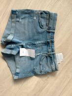 Bershka korte jeans, Kleding | Dames, Nieuw, Blauw, W30 - W32 (confectie 38/40), Ophalen of Verzenden