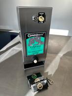 Condoom automaat Condomaatje werkt op fl.5,- met sleuteltje, Verzamelen, Automaten | Gokkasten en Fruitautomaten, Met sleutels