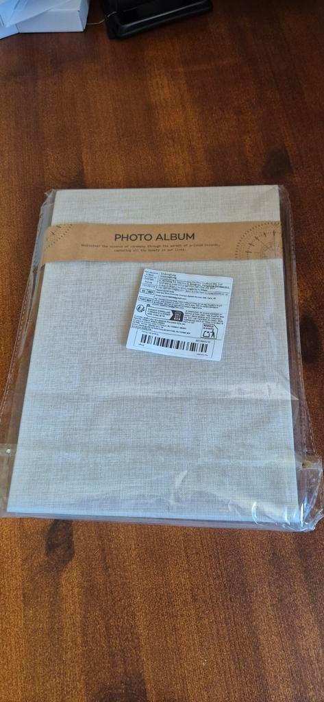 Nieuw Fotoalbum - beige linnen - zelfklevende pagina's, Audio, Tv en Foto, Fotoalbums en Accessoires, Nieuw, Fotoalbum, Ophalen