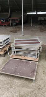 Ligvlonder stretcher, hondenkennel vlonders hond, Ophalen of Verzenden, Zo goed als nieuw, 110 cm of meer, Minder dan 65 cm
