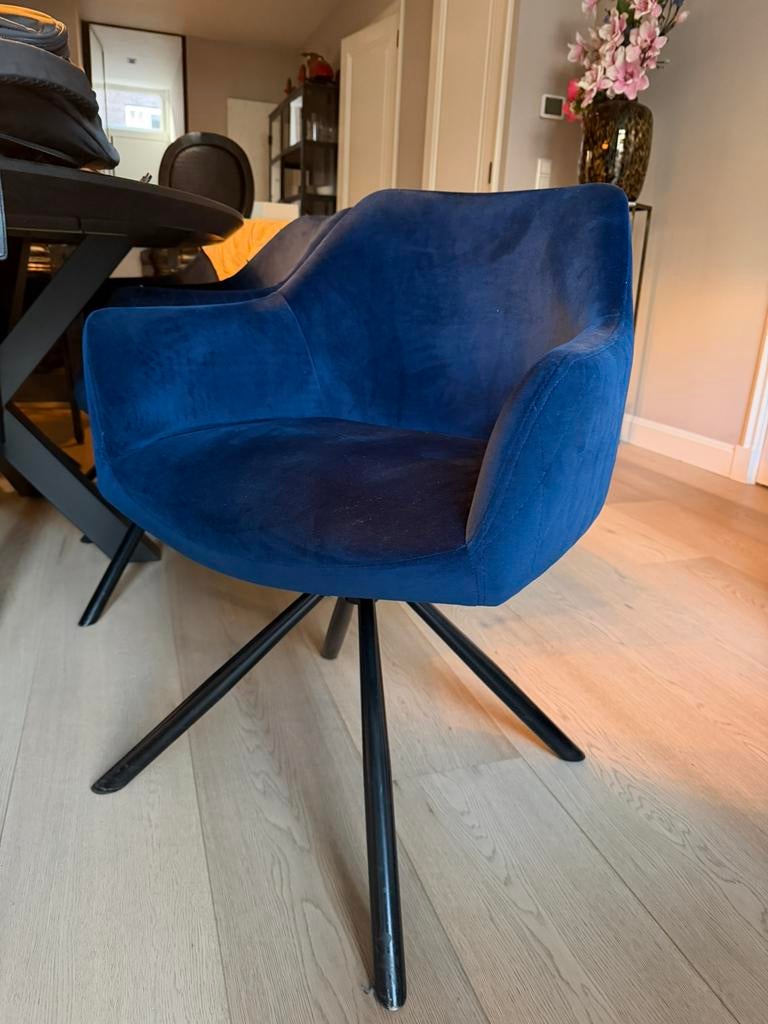 6 stoelen: Draaifauteuil Austin, donkerblauw velvet, Ophalen, Blauw, Zo goed als nieuw, Stof