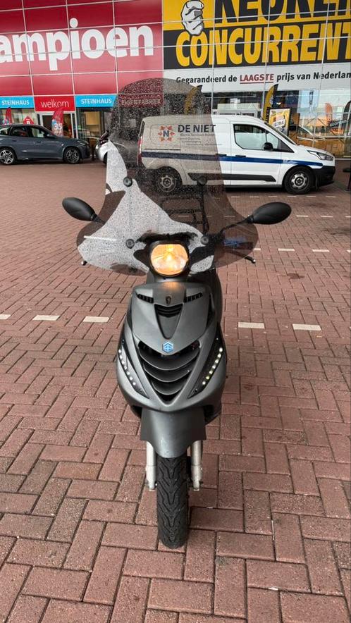 50 cc iget piaggio zip 2018, Fietsen en Brommers, Scooters | Piaggio, Gebruikt, Zip, Maximaal 25 km/u, Benzine, Ophalen