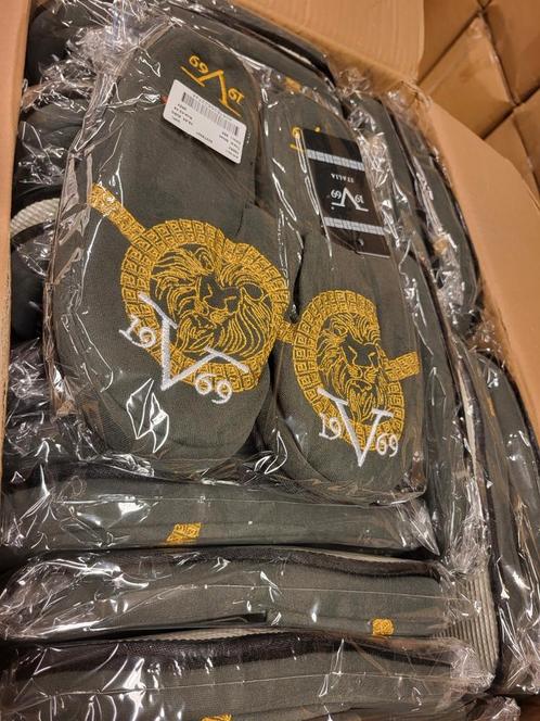 Partij pantoffels bekende merk ! 19V69 Italia by versace ., Diversen, Overige Diversen, Nieuw, Ophalen of Verzenden