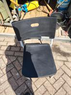 Stoelen zie er goed uit daar heb ik er 15 van per stuk 15 eu, Ophalen, Zo goed als nieuw