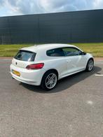 Volkswagen Scirocco 1.4 TSI 90KW 2010 Wit, Auto's, Voorwielaandrijving, Stof, 4 cilinders, 4 stoelen