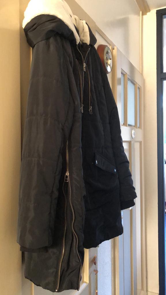 Zwarte gewatteerde jas van BPC, Kleding | Dames, Jassen | Zomer, Gedragen, Maat 42/44 (L), Zwart, Ophalen of Verzenden