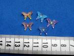 vlinders 5 stuks 5 kleuren acryl vlindertjes poppenhuis 1:12, Verzamelen, Nieuw, Poppenhuis, Ophalen of Verzenden