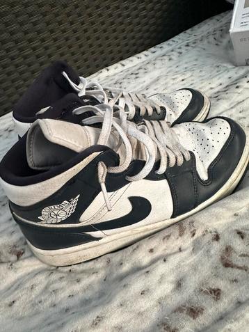 Air jordan schoenen maat 42,5 beschikbaar voor biedingen