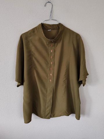Vintage top / blouse / shirt / groen / khaki / maat 46 /  beschikbaar voor biedingen