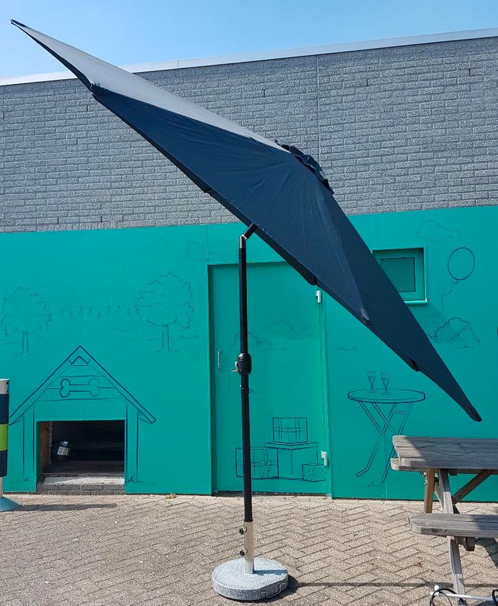 *KOOPJE!* Stok parasol 350cm aluminium, Tuin en Terras, Parasols, Nieuw, Stokparasol, 3 tot 4 meter, Kantelbaar, Verstelbaar, Waterdicht