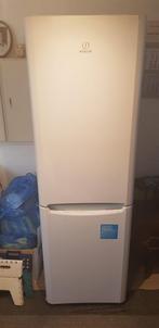 Koel-vriescombinatie Indesit BIAA 13, Ophalen, 200 liter of meer, 160 cm of meer, Zo goed als nieuw