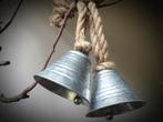 Zinken bel aan jute touw - klok - kerst - kerstboom - krans, Diversen, Kerst, Ophalen of Verzenden, Nieuw