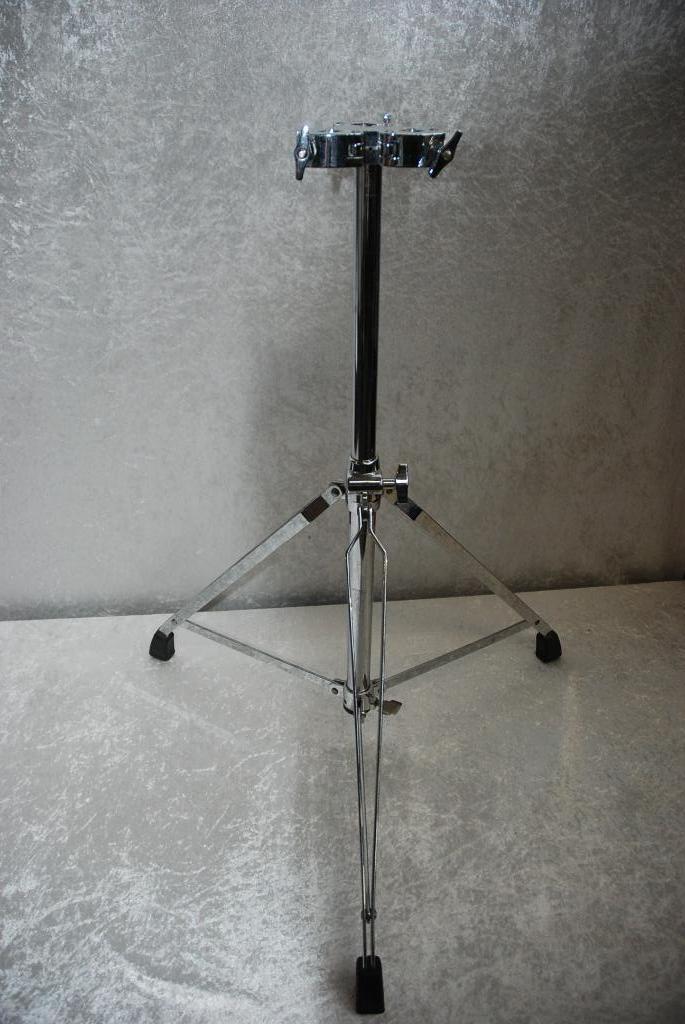 Stagg Triple stand bij de pearl set  <25252141>, Muziek en Instrumenten, Instrumenten | Onderdelen, Gebruikt, Drums of Percussie