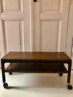 Vintage Salontafel / Audiomeubel op Wieltjes, Huis en Inrichting, Tafels | Salontafels, Gebruikt, 100 tot 150 cm, Minder dan 50 cm