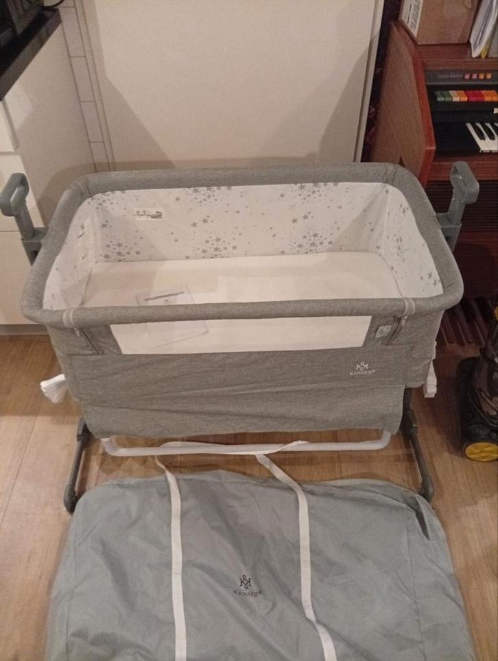 Kesser Co sleeper ledikantje - Nieuw in doos!, Kinderen en Baby's, Babywiegjes en Ledikanten, Nieuw, Wieg, Ophalen of Verzenden